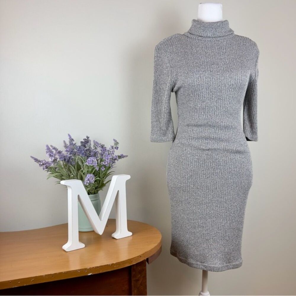TopShop Turtleneck Sweater Dress - Size 6 - Super Sexy